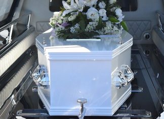 Во Јапонија, пакет услуги „Погребај се сам“