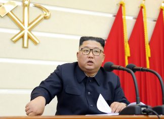 Ким Јонг Ун: Го спречивме влегувањето на коронавирусот во земјата