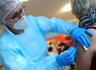 Повеќе од 40 000 вакцини на Фајзер пристигнуваат денес во Србија